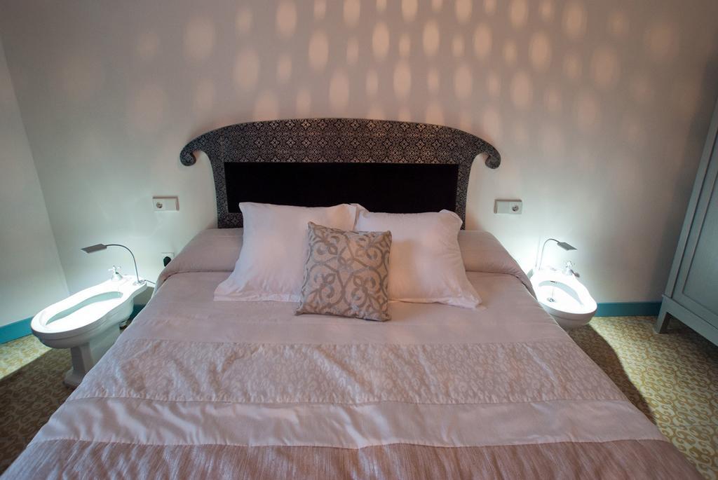Hotel Hostal Chic Sant Feliu de Guíxols Room photo