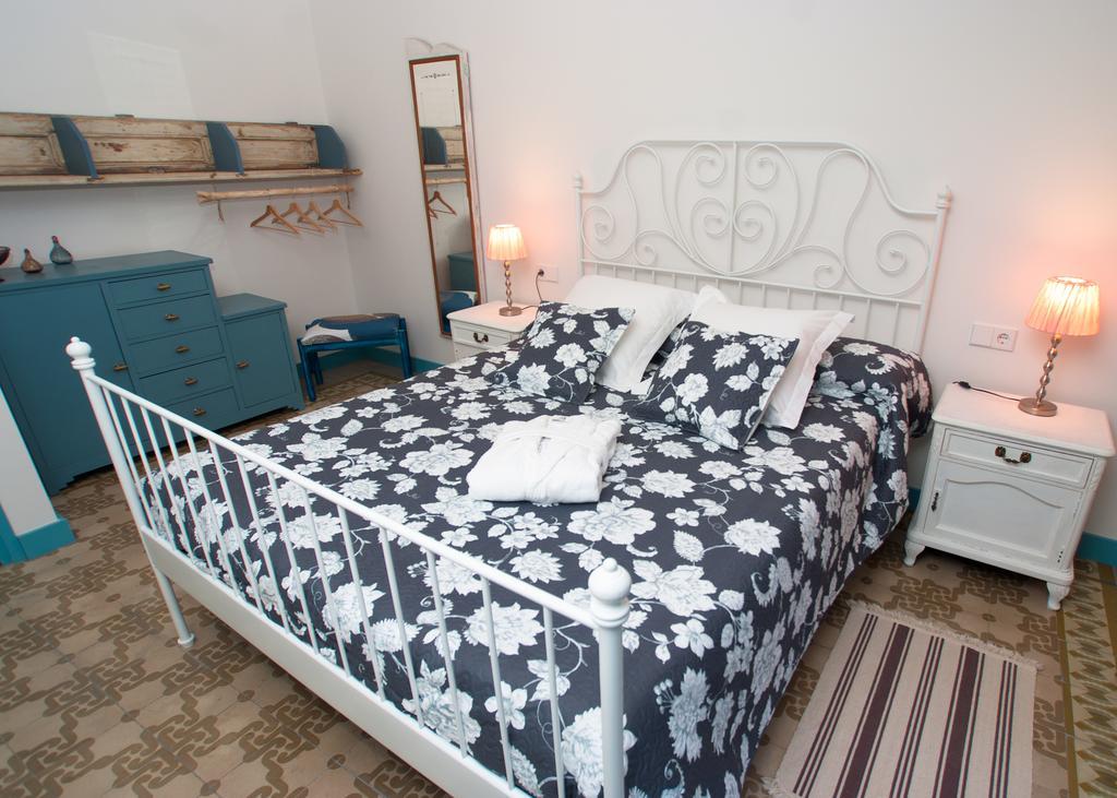 Hotel Hostal Chic Sant Feliu de Guíxols Room photo