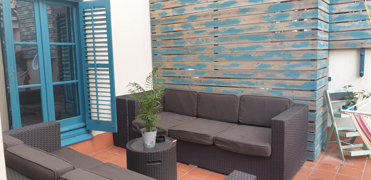 Hotel Hostal Chic Sant Feliu de Guíxols Exterior photo